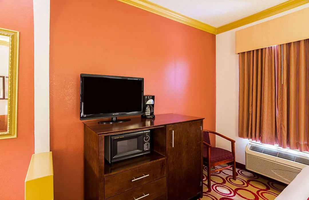 Quality Suites Lubbock Southwest-1